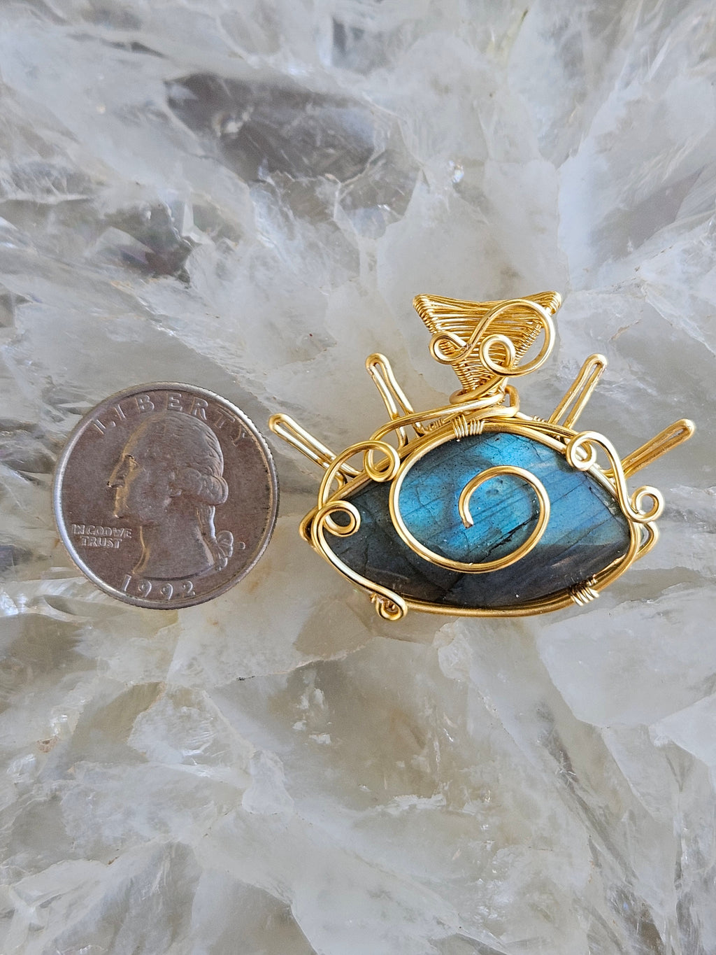 Labradorite eye pendant