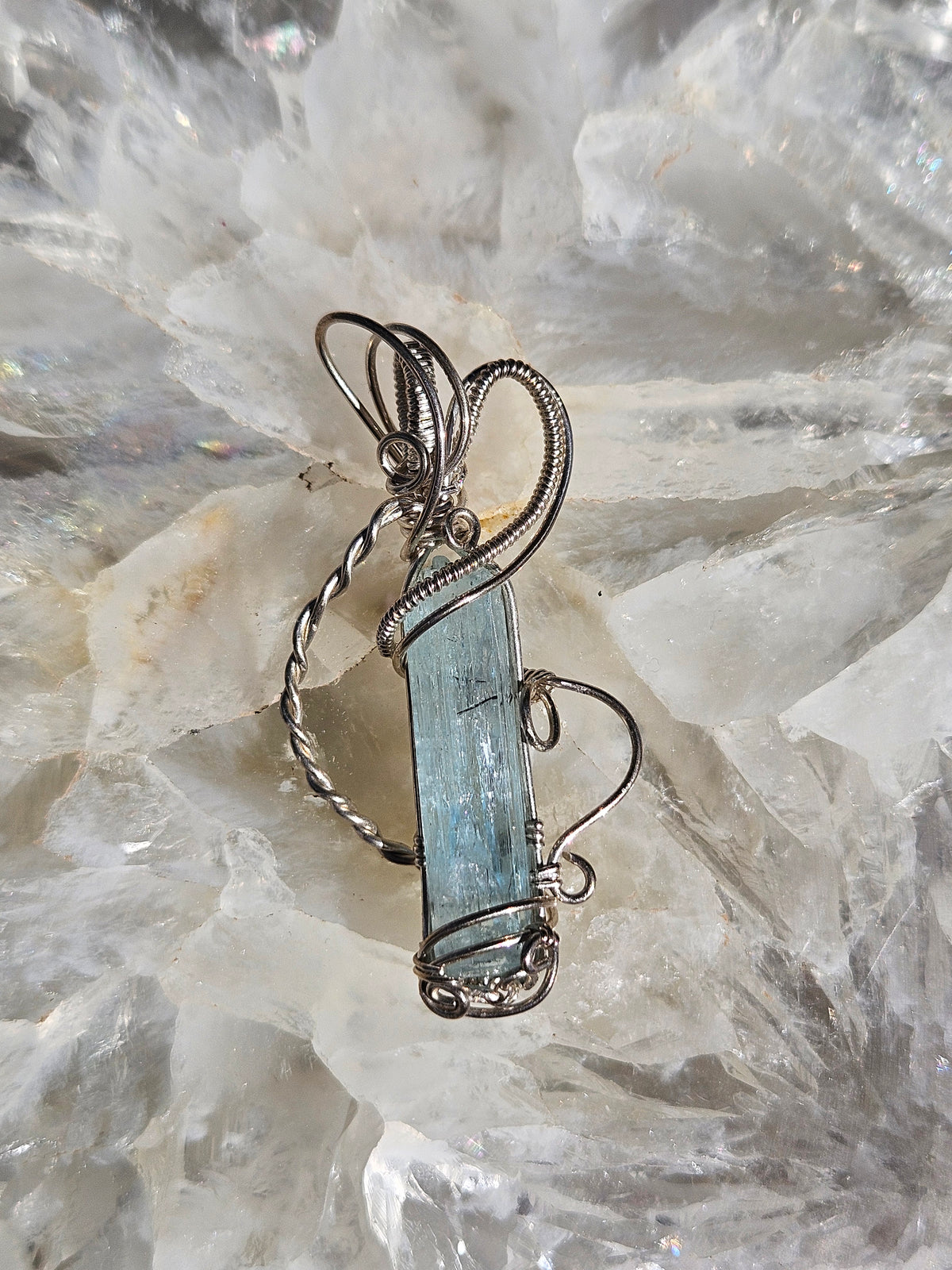 Aquamarine pendant